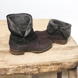 G.H. Bass Faux Fur Leather Booties in Brown/Gray Size 8